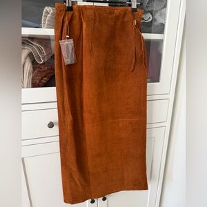Elegant Brown Suede Skirt